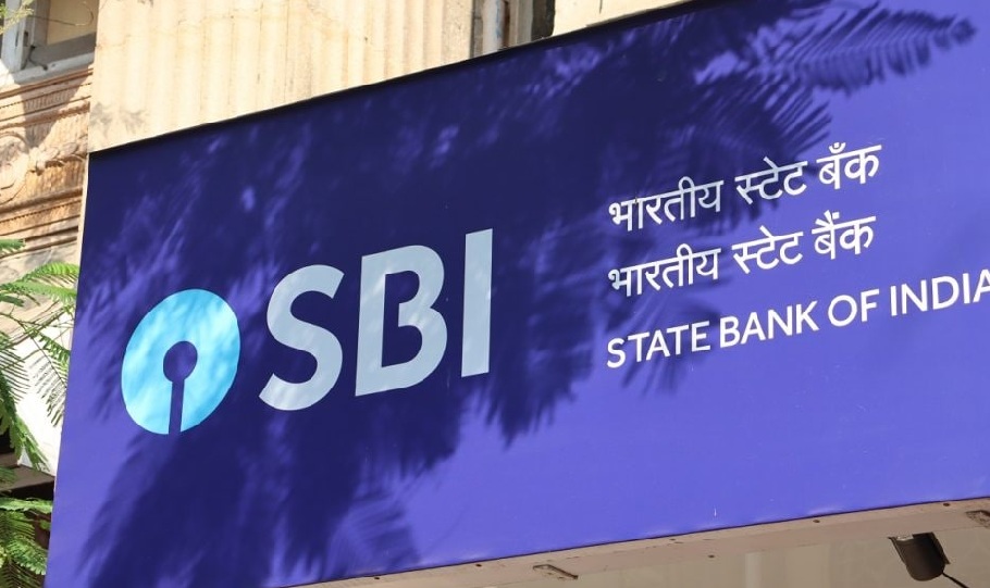 SBI denies India close to Hindu rate of growth