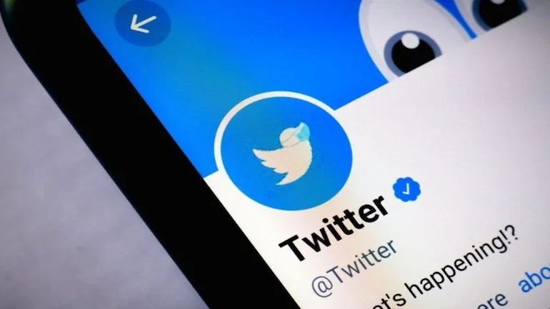 Twitter bans ‘misleading’ climate change ads; tests ‘CC’ button for video captions