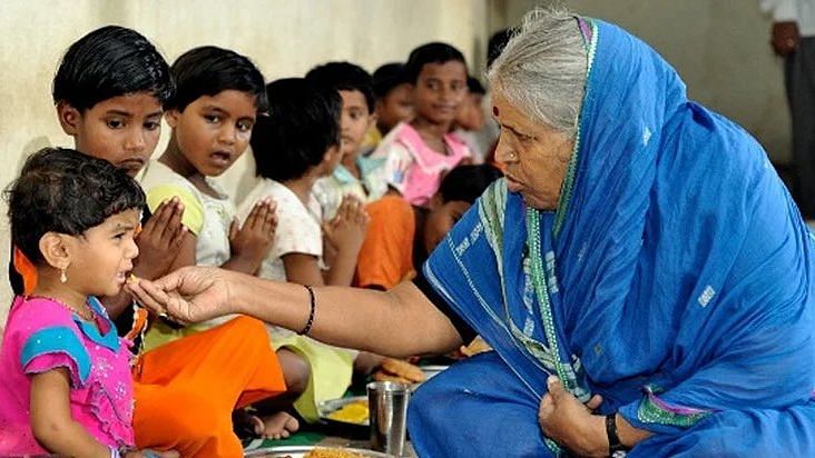 Sindhutai was alone yet she gave new life to more than 2,500 orphans