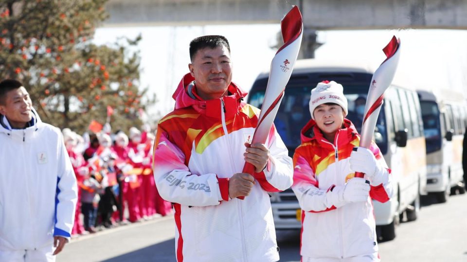 Indian puts diplomatic ban on Winter Olympics after Chinese Galwan soldier carries torch