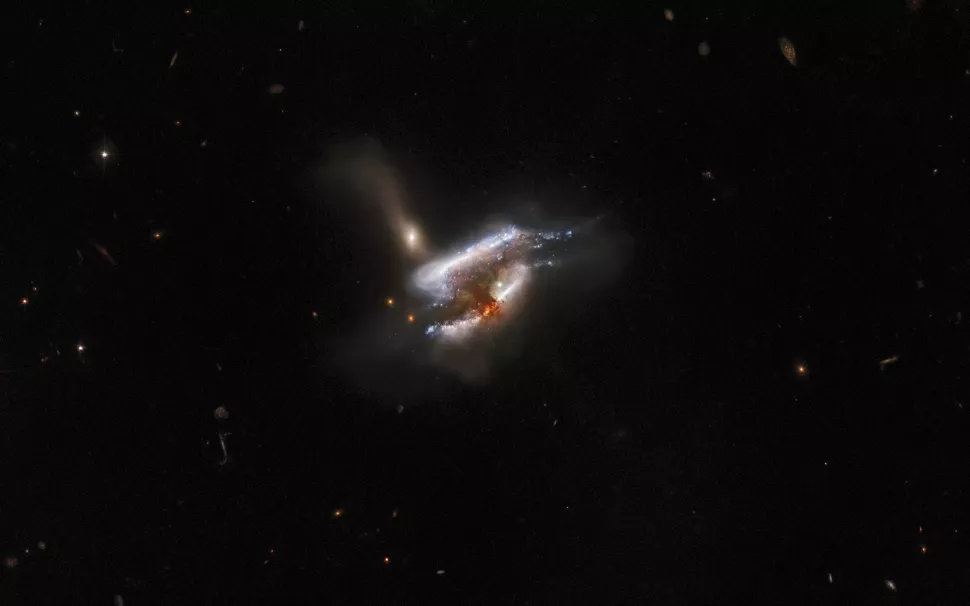 Hubble Telescope captures violent merger of three galaxies