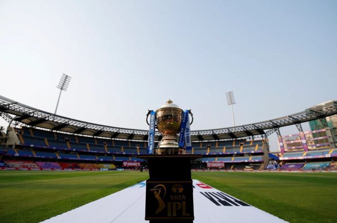 IPL 2023 retained released players list