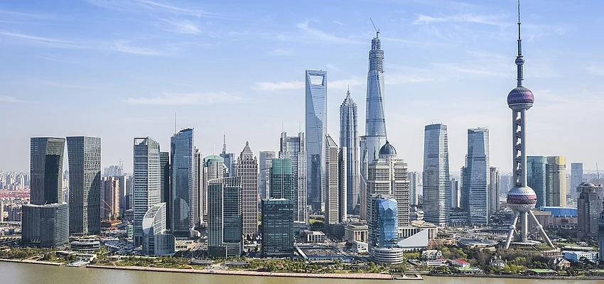 Shanghai battles record COVID cases amidst concerns over basic supplies