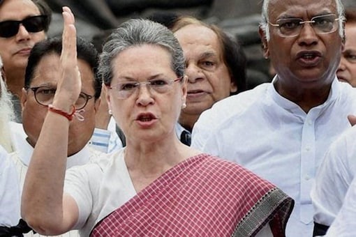 Sonia voices concern over MGNREGA budget cut, Centre hits back