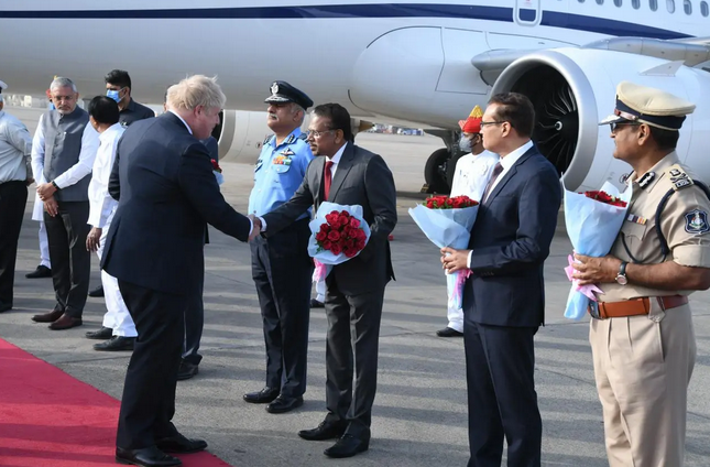 British PM arrives in Ahmedabad; deals worth £1 billion on cards