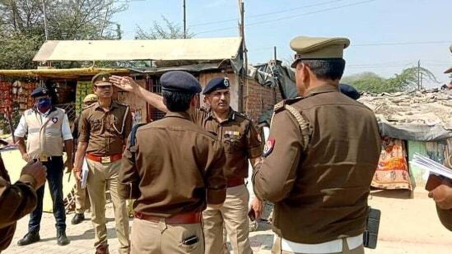 Bajrang Muni, Hindu seer who gave rape threat outside mosque, arrested