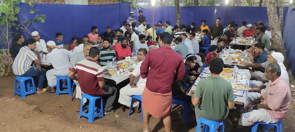 Kerala temple hosts Iftar feast for Muslims, sets communal harmony goals