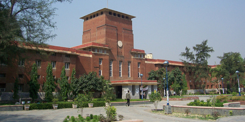 Irked by St Stephens 85:15 policy, Delhi Univ threatens to nullify all admissions