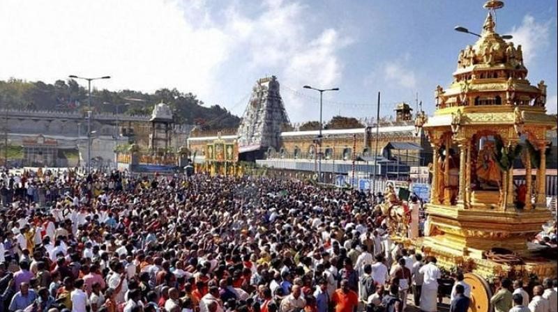 Tirupati sees ocean of devotees in summer break; pilgrims urged to postpone visit for now