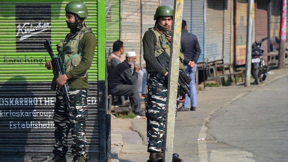 Militants shoot dead Kashmiri Pandit in J&K’s Shopian