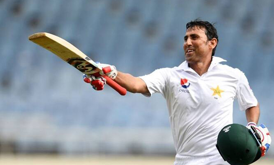 Younis Khan openly thanked Azhar for the tips that helped improve his batting.