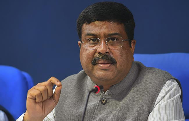 Pradhan opposes Odisha govts move to pay pensions in cash to beneficiaries instead of DBT