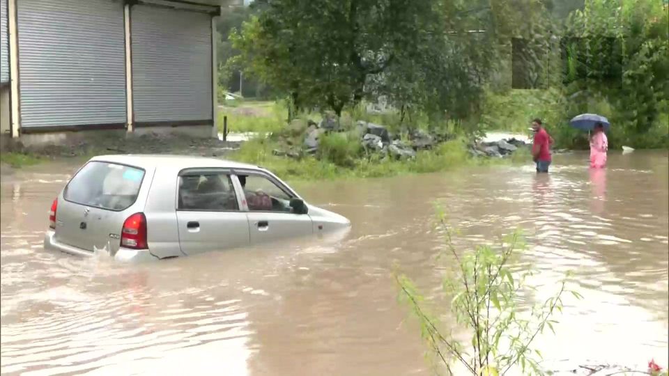 Rains play havoc in Himachals Kullu: 2 killed in landslide, cloudburst washes away shops