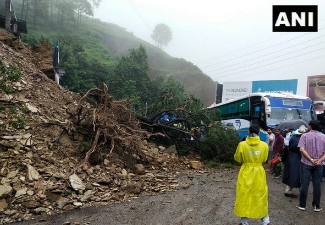 31 killed as monsoon fury grips north, eastern India