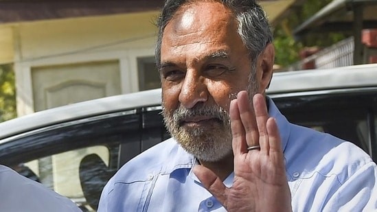 Anand Sharma resignation, Congress leader