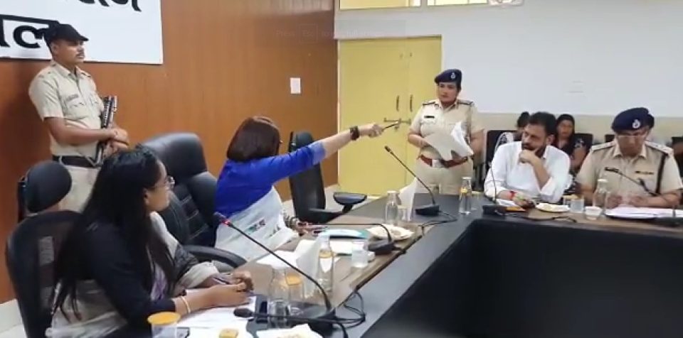 Get Out, Haryana womens panel chief to women cop for mishandling a case