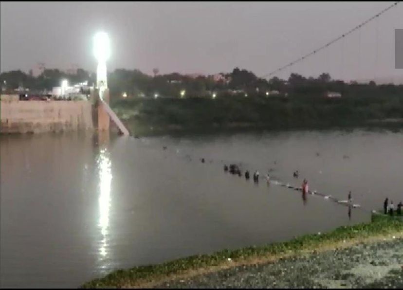 Morbi Machchu river disasters, dam burst in 1979, bridge collapse