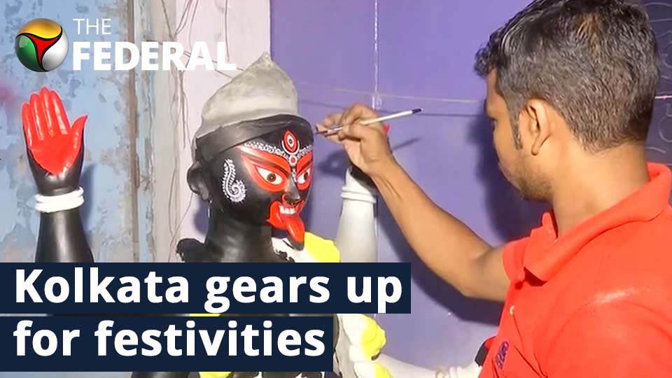 Kolkata dons festive colours as city gears up for Diwali, Kali Puja
