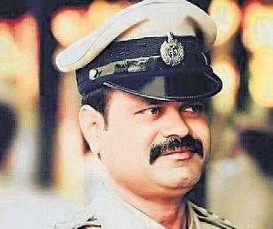 Cop death in Karnataka, complaint against home minister