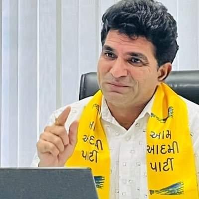 Meet Isudan Gadhvi, AAP’s candidate for Gujarat CM’s post