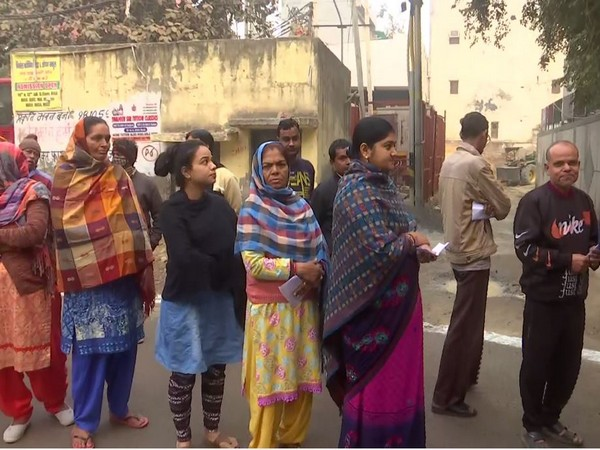 Voting begins for Delhi MCD polls; over 1.45 cr people to exercise franchise