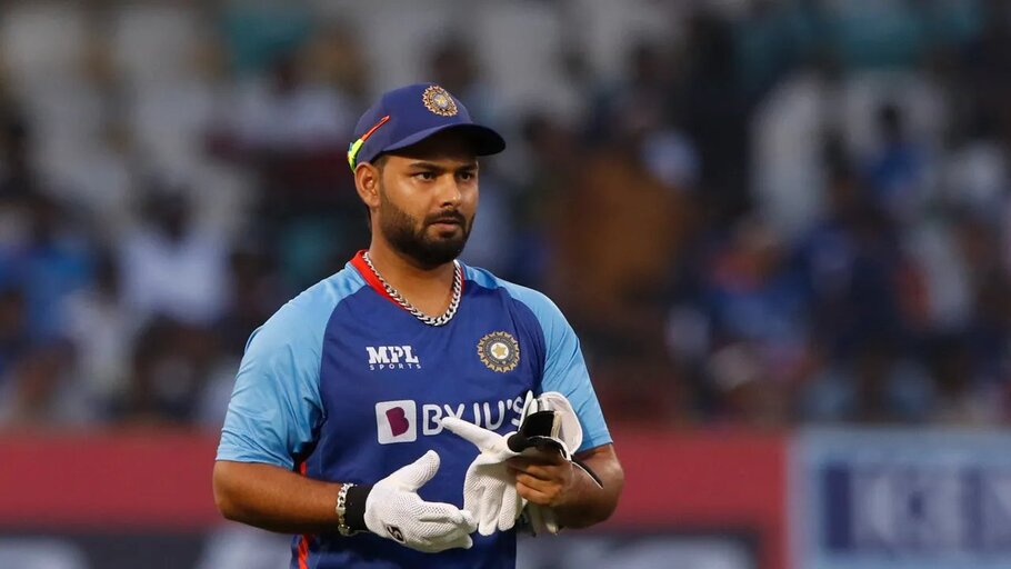 Rishabh Pant accident: Cricketer wanted to surprise mother on New Year