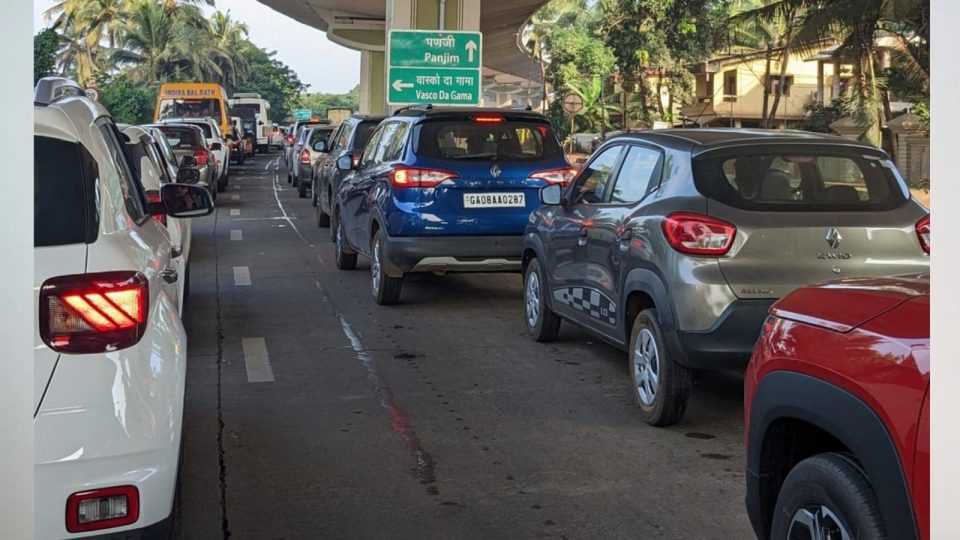 Passengers miss flights due to massive traffic congestion on Goa highway