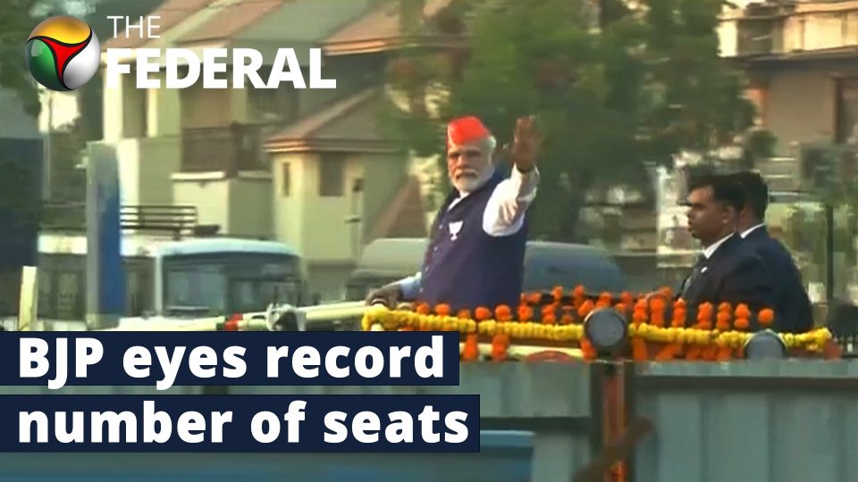 PM Modi Gujarat roadshow