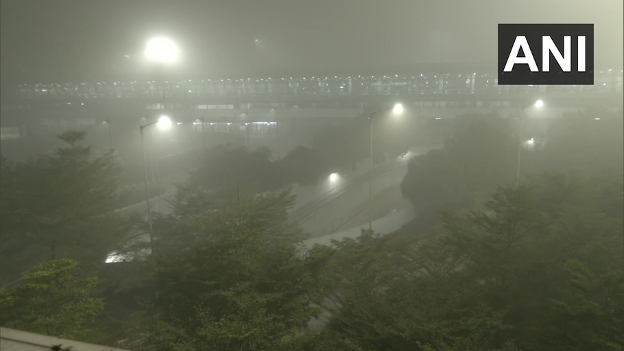 Fog hits Delhi flights, trains; cloud cover to push up min temperature tomorrow