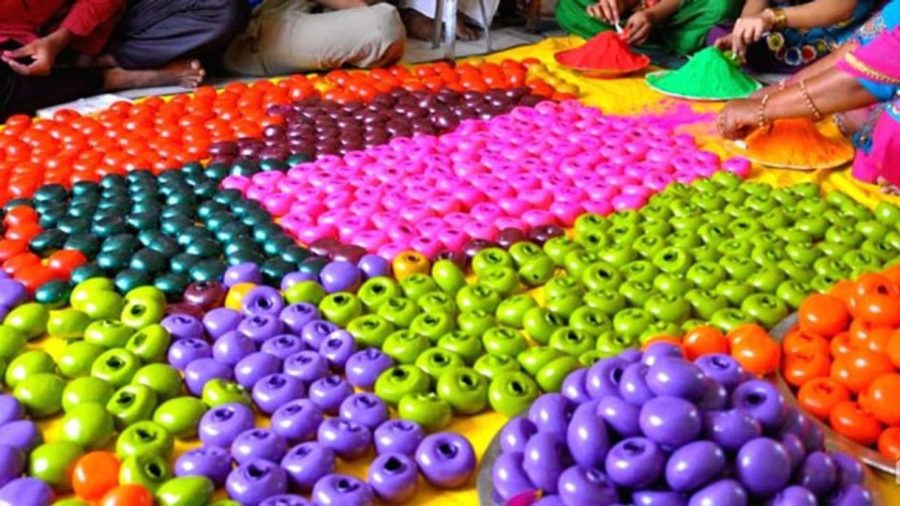 Eco-friendly Gulal Gota makes a comeback this Holi