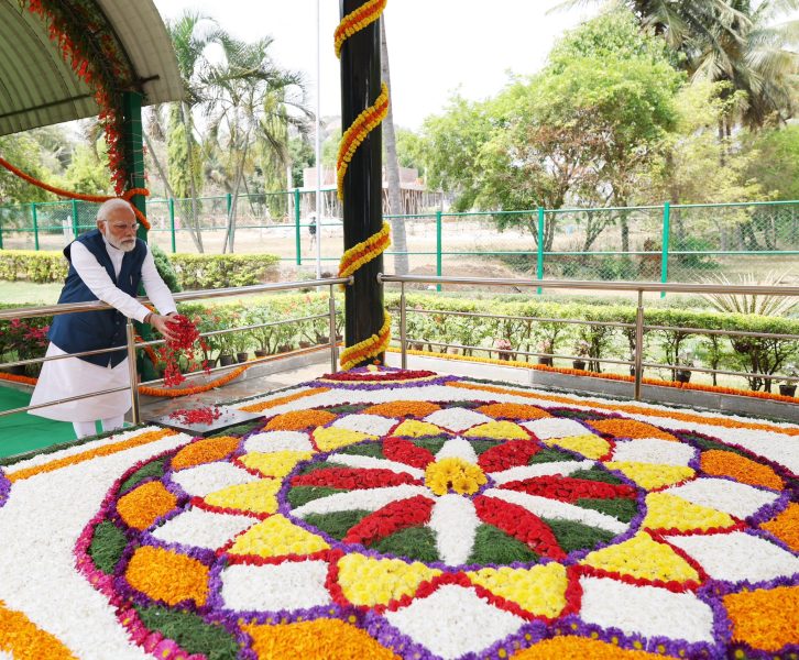 PM Modi pays tributes to Sir M Visvesvaraya in Karnataka