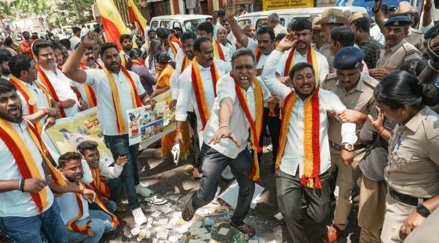 Amul vs Nandini war, protests in Bengaluru