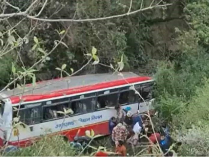bus accident, Mussoorie-Dehradun route
