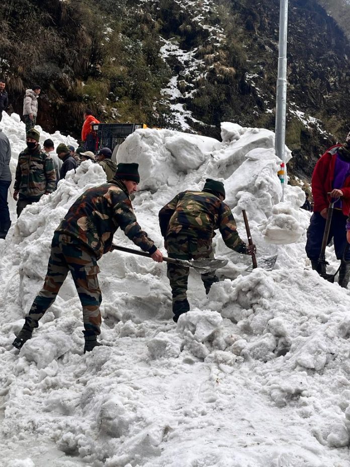 avalanche in Nathula Pass in Sikkim