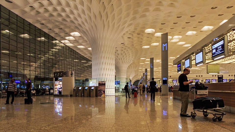 Mumbai airport, foreigners swap boarding passes