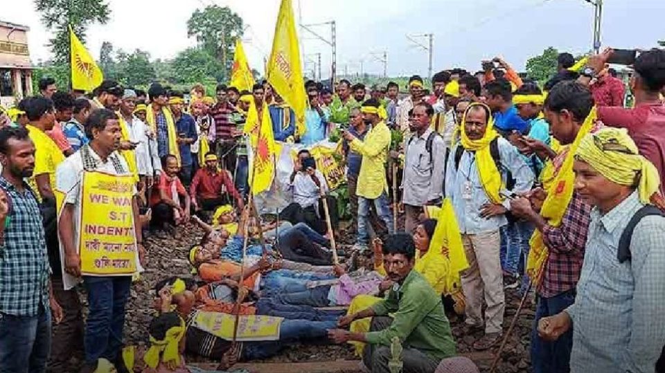 Bengal: Mamata government in a fix as Kurmis protest for ST status
