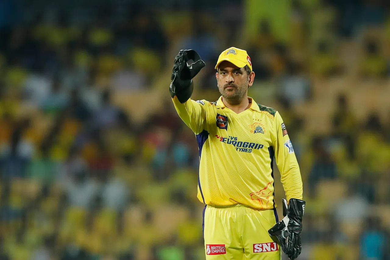 CSK know how to': Gavaskar unnerves RCB with 'Mahi is different' remark