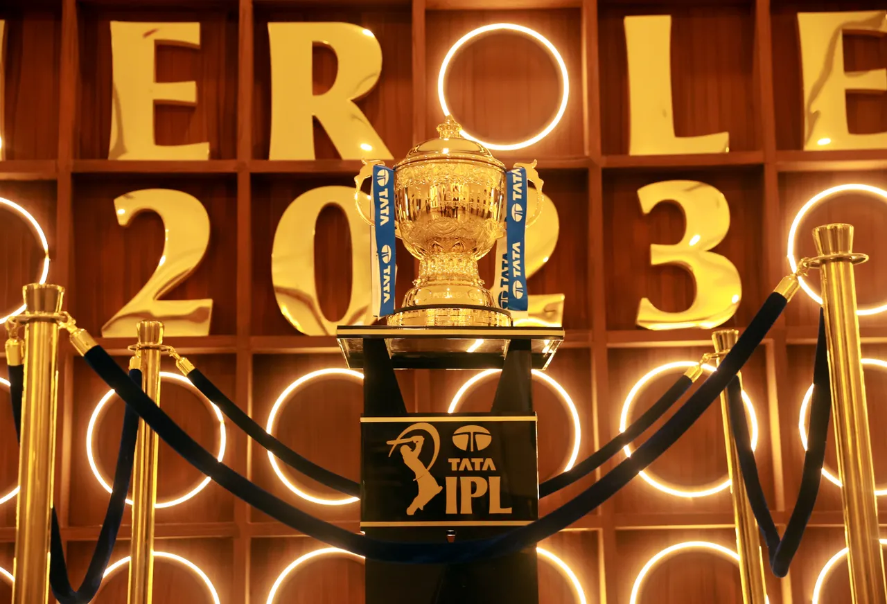 IPL 2023 trophy