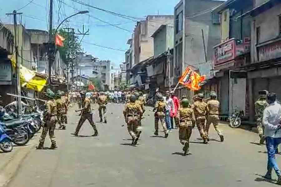 Kolhapur stone pelting