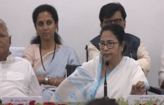 There will be no polls in future if this dictatorial govt returns: Mamata at Oppn meet