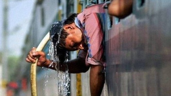 Heat wave sweeps through UP; 54 dead, 400 hospitalised in 72 hours
