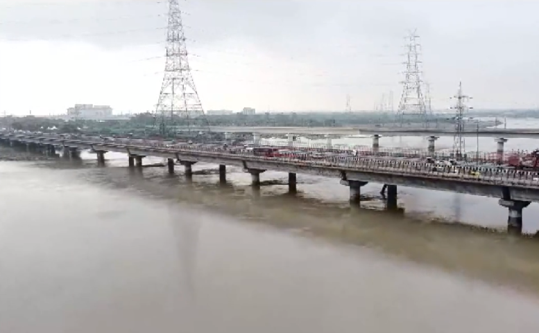 Yamuna water recedes, but fresh spell of rains gives no solace to Delhi residents