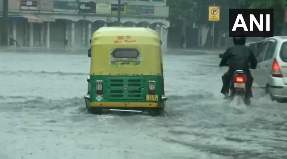 Delhi faces waterlogging, traffic snarls as heavy rain hits city
