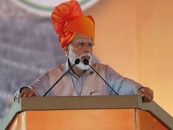 Congress means ‘loot ki dukaan’ and ‘jhooth ka bazaar’: PM Modi in Rajasthan