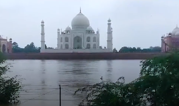 Agra: Yamuna waters reach Taj Mahal walls; no threat to monument, says ASI