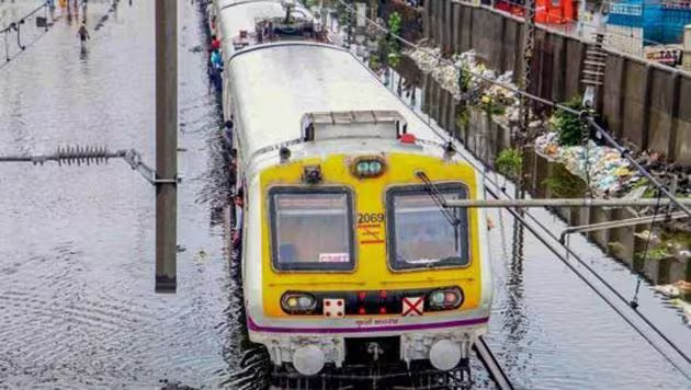Rains, waterlogging on tracks, Indian Railways