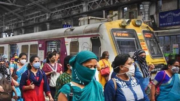 women commuters, Mumbai suburban train, GRP
