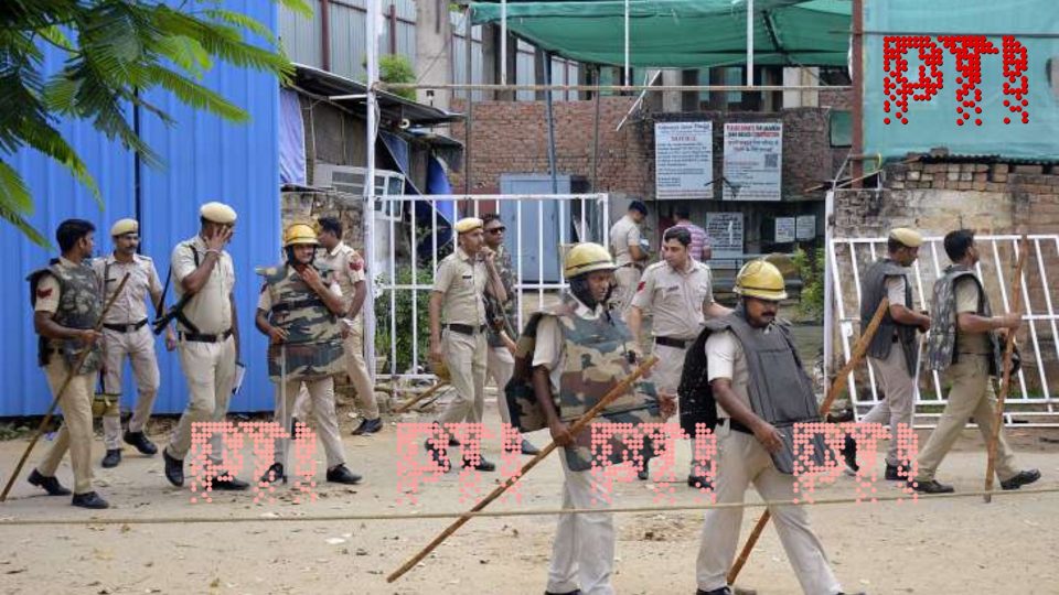 Haryana: Motorcycle-borne men vandalise shops in Panipat; bulldozer action continues
