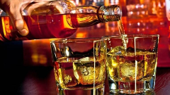 liquor, Dubai ends license fee