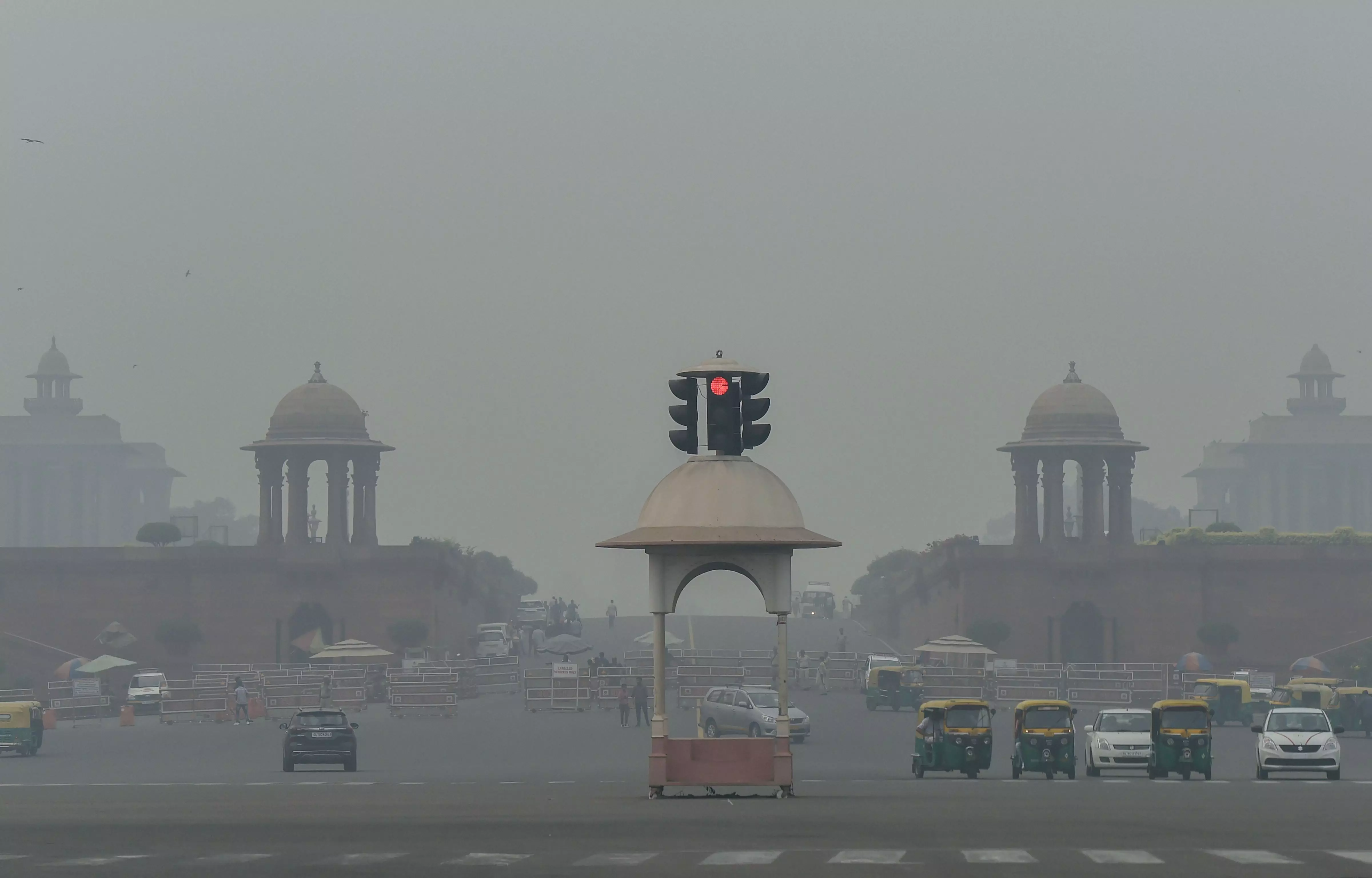 At 5.3 degrees Celsius, Delhi sees coldest day of month so far